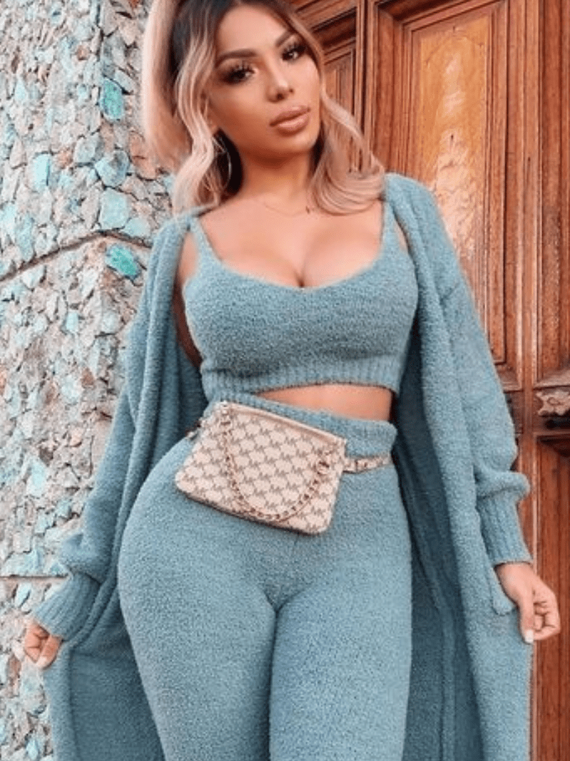 Ensemble Tricoté - Pantalon, Cardigan et Brassière